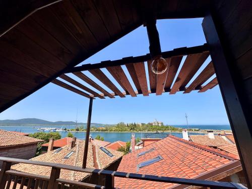 Imagen de la habitación del Arthotel Oscar II Sozopol. Foto 11