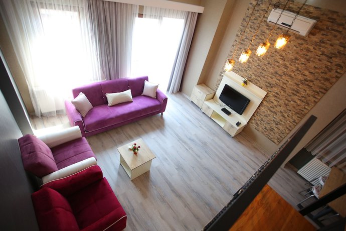 Imagen de la habitación del Artist Rooms Suites. Foto 15