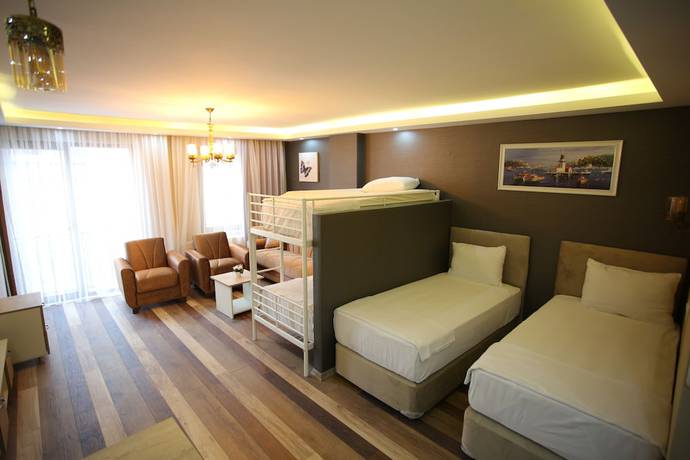 Imagen de la habitación del Artist Rooms Suites. Foto 18