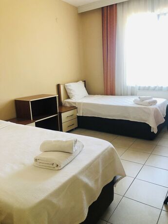 Imagen de la habitación del Arya Hotel. Foto 10