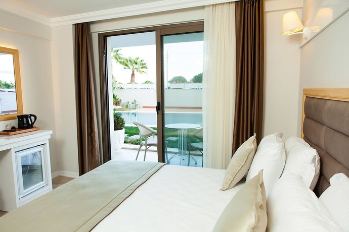 Imagen de la habitación del As Hotel Cesme. Foto 11