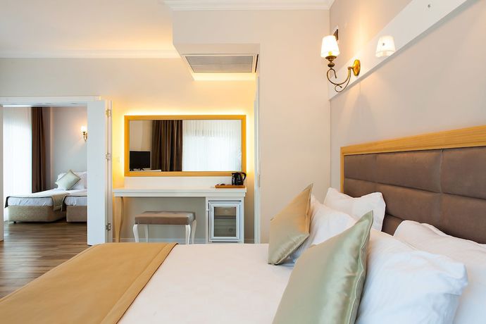 Imagen de la habitación del As Hotel Cesme. Foto 13