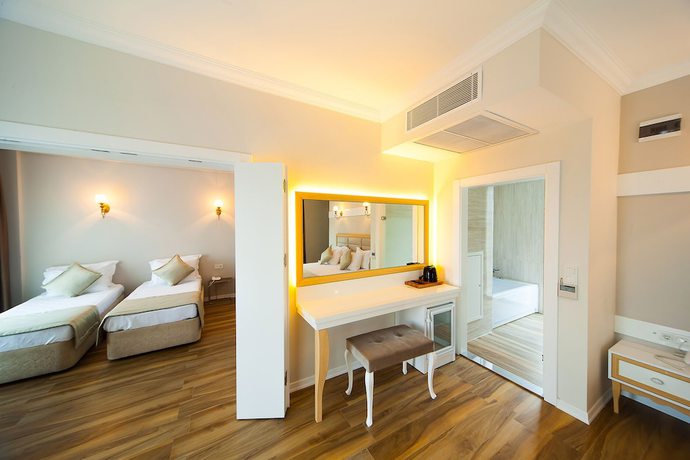 Imagen de la habitación del As Hotel Cesme. Foto 18