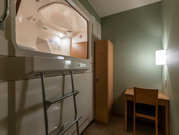 Imagen general del Asahi sauna Capsule Inn Hirosaki. Foto 8