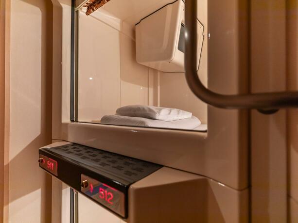 Imagen general del Asahi sauna Capsule Inn Hirosaki. Foto 12