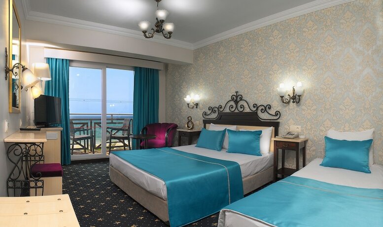 Imagen de la habitación del Asmira Royal Hotel. Foto 19