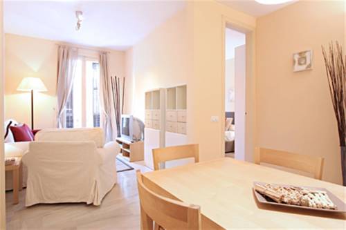 Imagen de la habitación del Aspasios Gran Via Suites. Foto 8