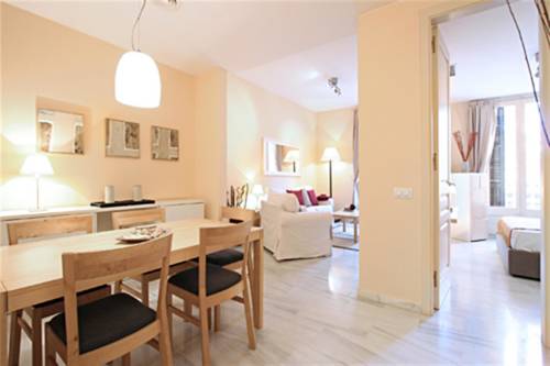 Imagen de la habitación del Aspasios Gran Via Suites. Foto 10