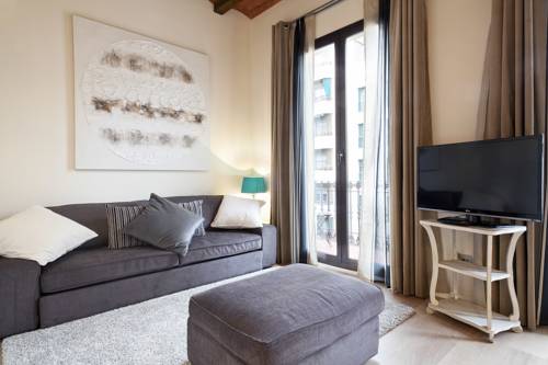 Imagen de la habitación del Aspasios Gran Via Suites. Foto 11