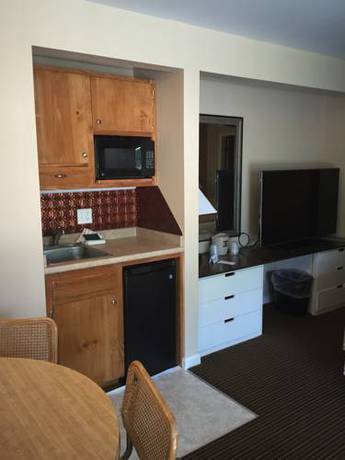 Imagen de la habitación del Aspinquid Resort. Foto 6