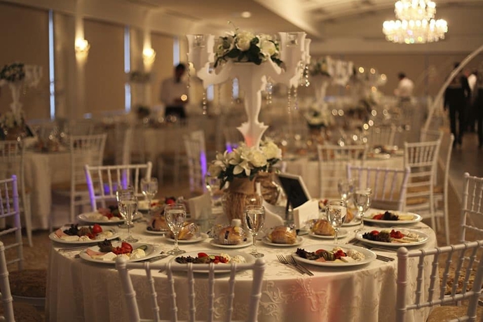 Imagen de los interiores del Asrin Park Hotel and Spa Convention Center. Foto 13