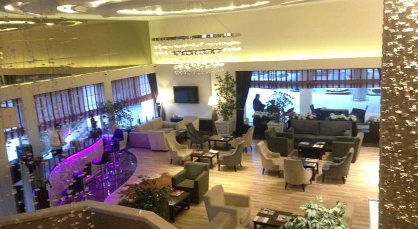 Imagen de los interiores del Asrin Park Hotel and Spa Convention Center. Foto 16