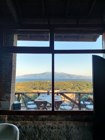 Imagen de los interiores del Assos Ada. Foto 15