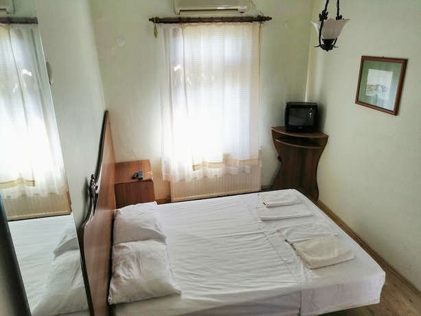 Imagen de la habitación del Assos B&uuml;y&uuml;k Yıldızsaray Otel. Foto 11