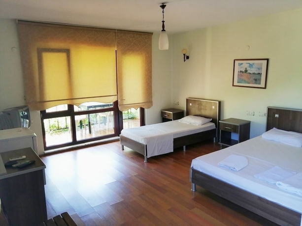 Imagen de la habitación del Assos B&uuml;y&uuml;k Yıldızsaray Otel. Foto 14