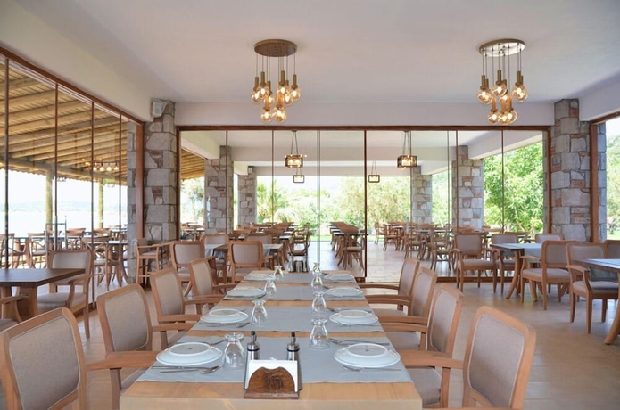 Imagen del bar/restaurante del Assos Hestia Otel. Foto 3