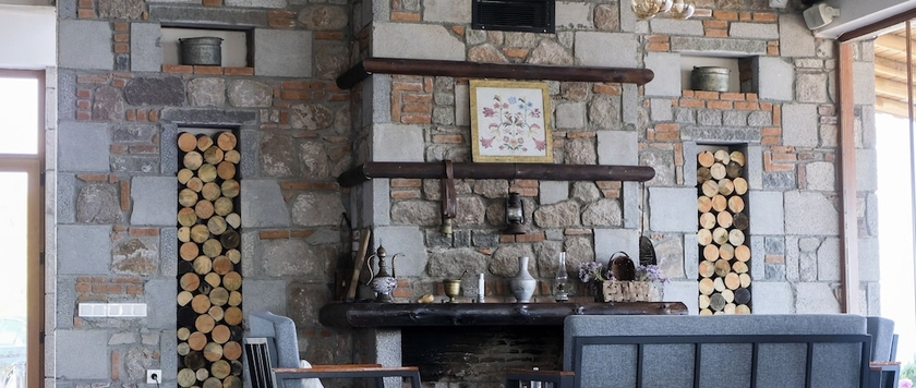 Imagen del bar/restaurante del Assos Hestia Otel. Foto 4