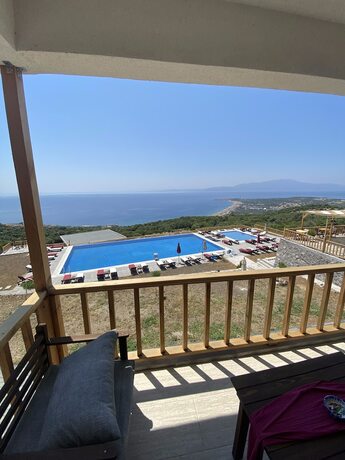 Imagen de la habitación del Assos Karadut Taş Otel. Foto 18