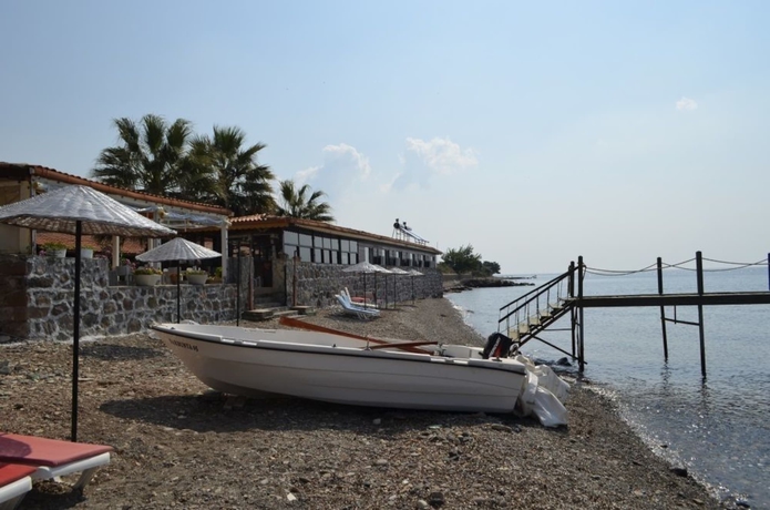 Imagen de los exteriores del Assos Sardunya Butik Hotel. Foto 15