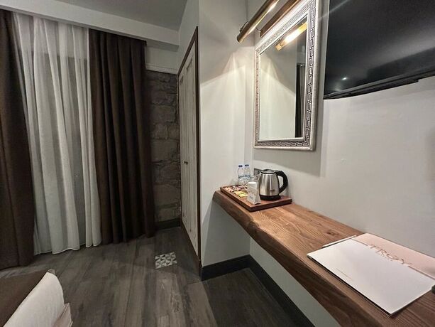 Imagen general del Assos Troy Port Hotel. Foto 2