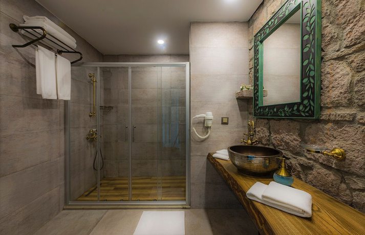 Imagen de la habitación del Assos Zeytin Han Hotel Special Class. Foto 14