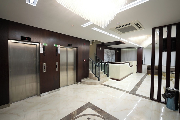 Imagen de los interiores del Assyria Hotel. Foto 15
