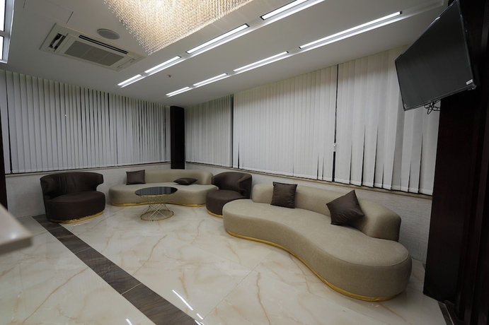 Imagen de los interiores del Assyria Hotel. Foto 16