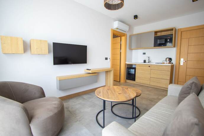 Imagen de la habitación del Asterina Hotel. Foto 16