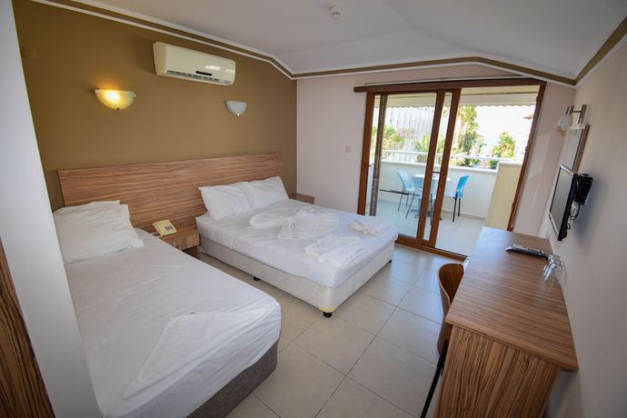 Imagen de la habitación del Astoria Beach Hotel. Foto 11
