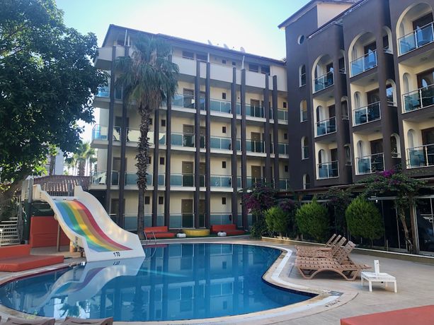 Imagen general del Astoria Beach Hotel. Foto 1