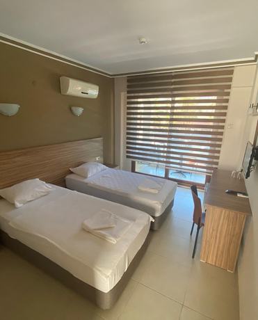 Imagen de la habitación del Astoria Beach Hotel. Foto 13