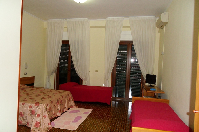 Imagen de la habitación del Astoria Pompei. Foto 10