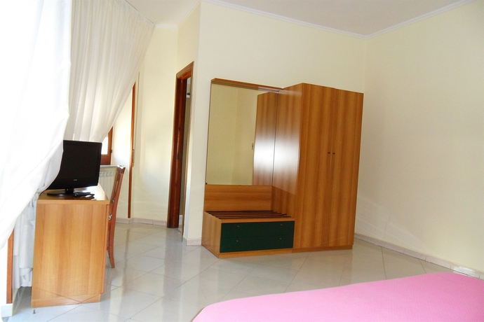 Imagen de la habitación del Astoria Pompei. Foto 15