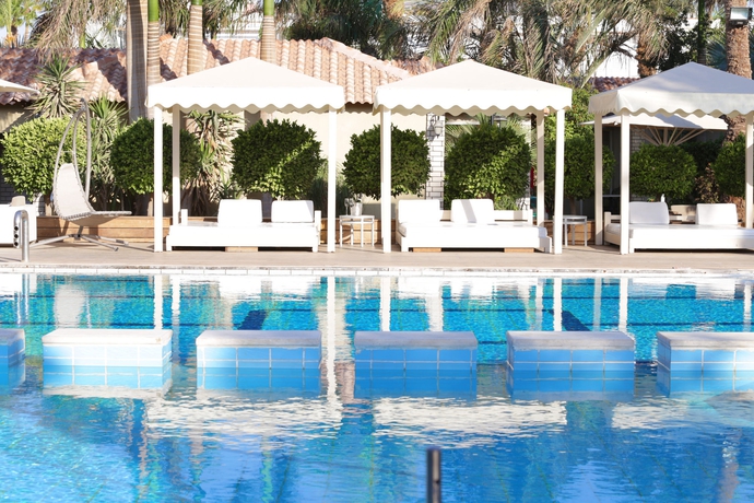 Imagen de la piscina del Astral Village. Foto 13