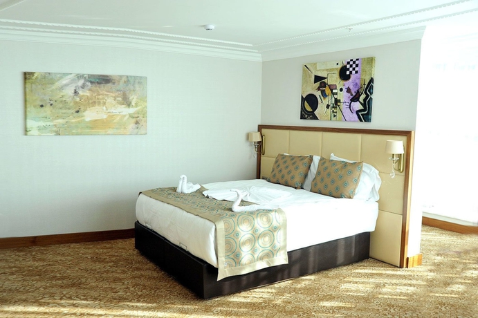 Imagen de la habitación del Asuris Hotel. Foto 5