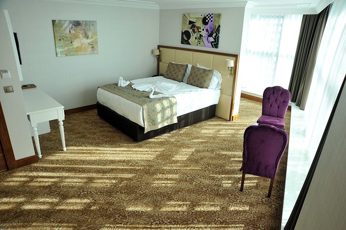 Imagen de la habitación del Asuris Hotel. Foto 6