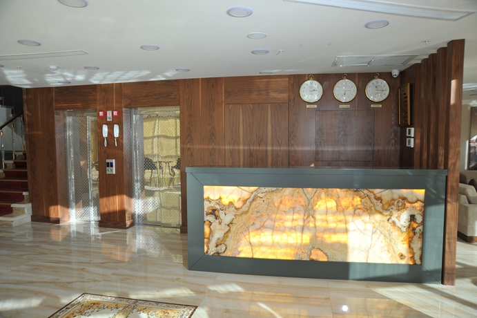 Imagen de los interiores del Asuris Hotel. Foto 14