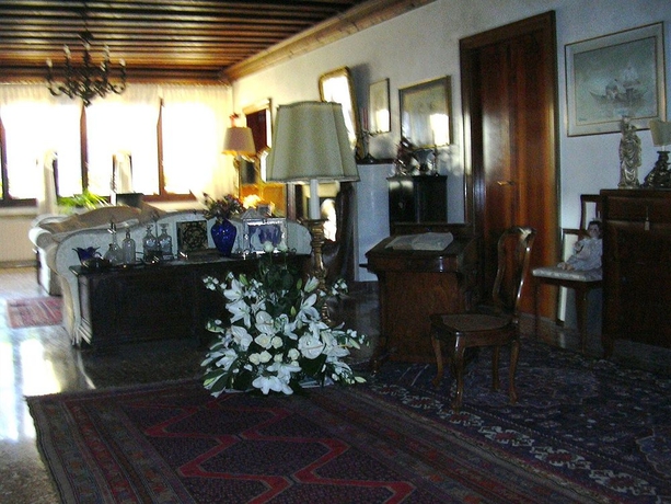 Imagen de los interiores del At Home A Palazzo. Foto 6