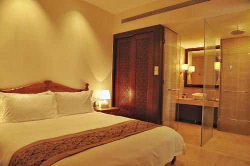 Imagen general del At Home Service Apartment Wanning Shenzhou Bandao. Foto 4