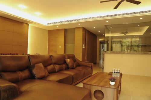 Imagen general del At Home Service Apartment Wanning Shenzhou Bandao. Foto 5