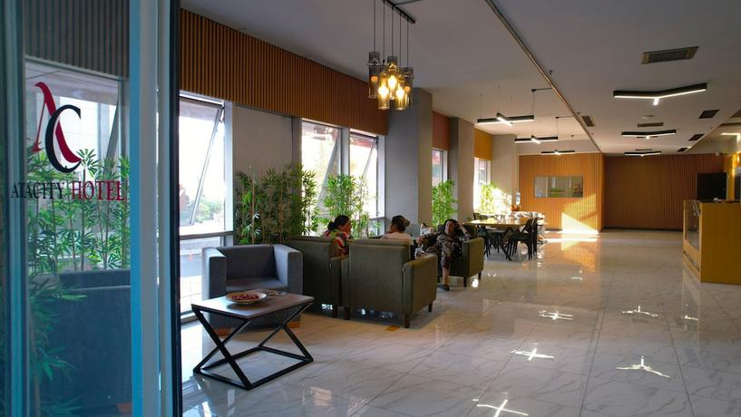 Imagen de los interiores del Atacity Hotel. Foto 20