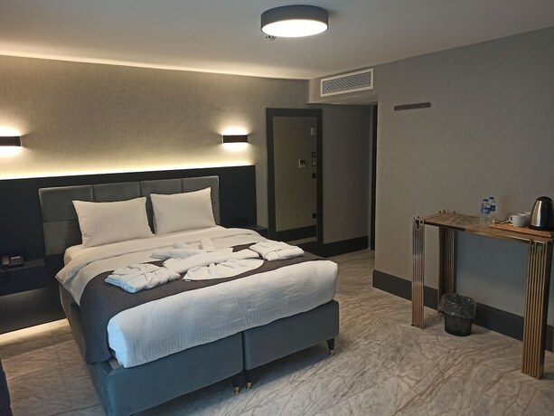 Imagen general del Ataşehir Kuru&ccedil;eşme Palace. Foto 6