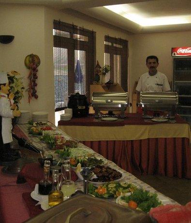 Imagen del bar/restaurante del Ataer Hotel, Konyaalti beach. Foto 2
