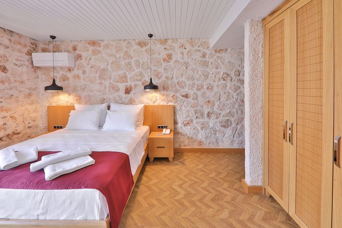 Imagen de la habitación del Atalante Hotel. Foto 4
