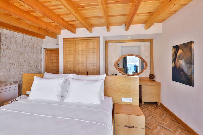 Imagen de la habitación del Atalante Hotel. Foto 11