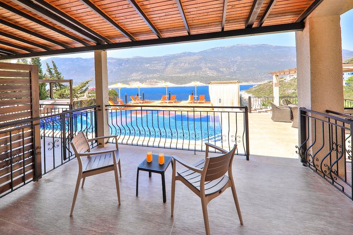 Imagen de la habitación del Atalante Hotel. Foto 17
