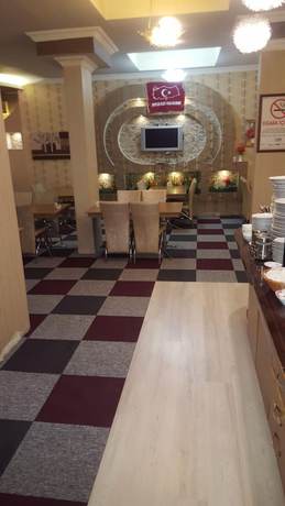Imagen del bar/restaurante del Atalay Hotel. Foto 3