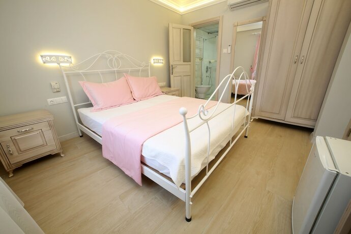 Imagen de la habitación del Ataol Otel. Foto 14