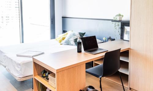 Imagen de la habitación del Atenea Living. Foto 18