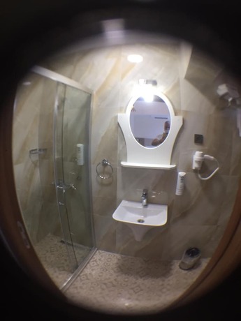 Imagen de la habitación del Ates Otel. Foto 17